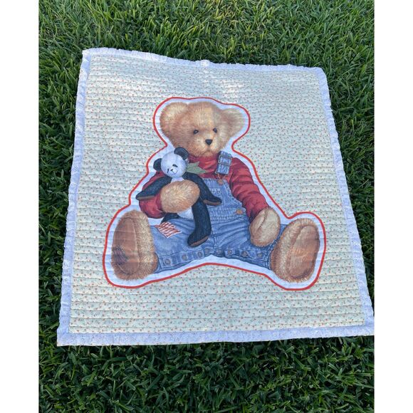 Daisy Kingdom small quilt  VTG lace trim teddy bear nursery blanket 37"/40" - Picture 3 of 6